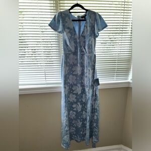 Lulus Light Blue Short Sleeve Maxi Dress size XS